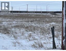 Corner Of Hiway 1 884 N A, Suffield, AB T0J2N0 Photo 3