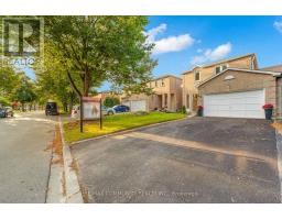Family room - 89 Hewitt Crescent, Ajax, ON L1S7B6 Photo 3