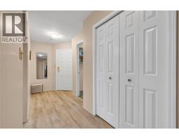 Primary Bedroom - 965 King Street Unit 308, Penticton, BC V2A8J4 Photo 2