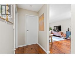 109 423 Agnes Street, New Westminster, BC V3L1G2 Photo 3