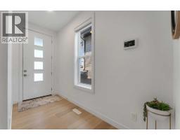 Dining room - 172 Precedence Hill, Cochrane, AB T4C2T6 Photo 3