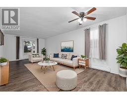 Eating area - 8 Maple Leaf Terrace, Innisfil, ON L0L1L0 Photo 4