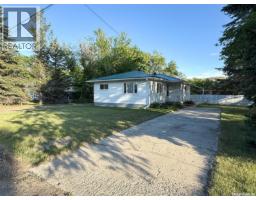 Bedroom - 610 Railway Street, Eastend, SK S0N0T0 Photo 3