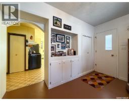 Bedroom - 610 Railway Street, Eastend, SK S0N0T0 Photo 5