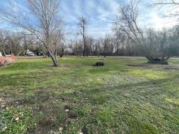 5 4th Street, Riding Mountain, MB R0J1T0 Photo 4