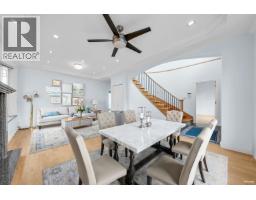 213 W 28th Street, North Vancouver, BC V7N2H9 Photo 2