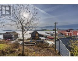 Kitchen - 200 Montague Street, Lunenburg, NS B0J2C0 Photo 2