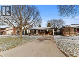 Family room/Fireplace - 1290 Janisse, Windsor, ON N8S2W3 Photo 4