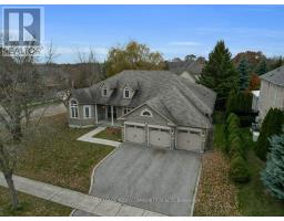 Kitchen - 2 Kootenay Ridge, Vaughan, ON L6A2W1 Photo 4