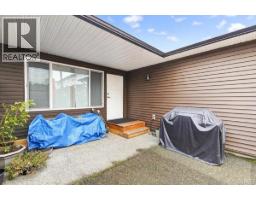 Primary Bedroom - A 4626 Maitland St, Port Alberni, BC V9Y7R4 Photo 4