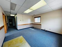 31 Railway Avenue, Image 2