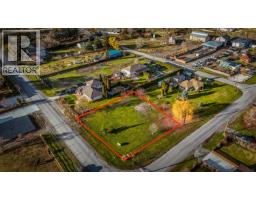 Bedroom - 195 Hollywood Crescent, Lillooet, BC V0K1V0 Photo 2