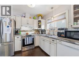 Dining room - 128 Schlueter Street, Cambridge, ON N3H4B3 Photo 5