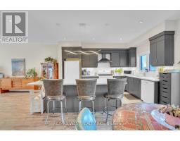 Kitchen - 22 Bianca Crescent, Wasaga Beach, ON L9Z0H7 Photo 2