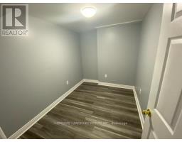 Bathroom - Bsmnt 3231 Cactus Gate, Mississauga, ON L5N8M7 Photo 5