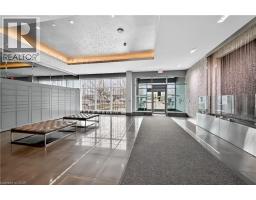 Living room - 65 Speers Road Unit Ph 03, Oakville, ON L6K0J1 Photo 5