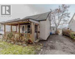 107 Dover Road, Welland, ON L3B2V1 Photo 2