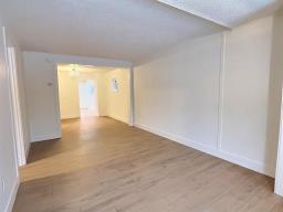 Primary Bedroom - 378 Tweed Avenue, Winnipeg, MB R2L0V7 Photo 4