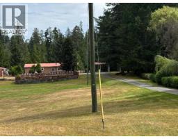 Primary Bedroom - 3533 Gillies Bay Road, Texada Island, BC V0N3K0 Photo 4