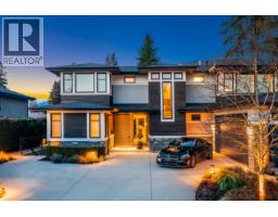 4090 Sunnycrest Drive, North Vancouver, BC V7R3E5 Photo 2