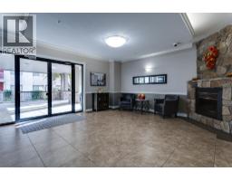 Primary Bedroom - 1007 Harvey Avenue Unit 412, Kelowna, BC V1Y6E4 Photo 5