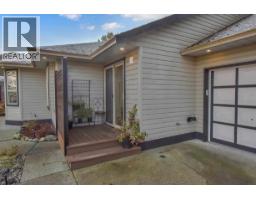 19358 Cusick Crescent, Pitt Meadows, BC V3Y2M9 Photo 4