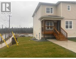Dining nook - 4 Berm Street, Spryfield, NS B3R0H2 Photo 2