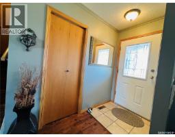 Kitchen - 550 6th Avenue Nw, Swift Current, SK S9H3P6 Photo 3