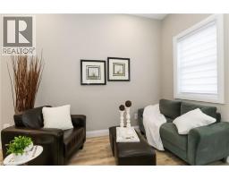 Bedroom - 16 Mt Pleasant Street, Brantford, ON N3T1S5 Photo 2