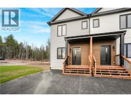 16 18 20 Terry Fox Drive, Oromocto, NB E3V0P6 Photo 5