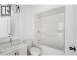 4 14 Terry Fox Drive, Oromocto, NB E2V0R6 Photo 5
