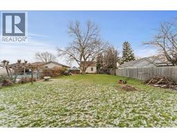 4pc Bathroom - 226 Munger, Harrow, ON N0R1G0 Photo 4