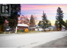 Kitchen - 607 Regent Avenue, Enderby, BC V0E1V2 Photo 3