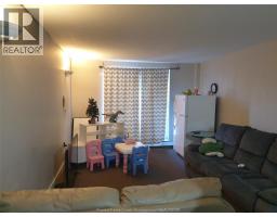 Bedroom - 276 Merritt Unit 108, Chatham, ON N7M3G1 Photo 4