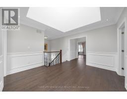 Living room - 10 Stancroft Drive, Richmond Hill, ON L4C4N1 Photo 5