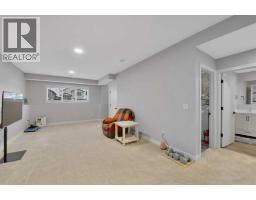 Kitchen - 12 Hammond Close, Sylvan Lake, AB T4S0C7 Photo 3