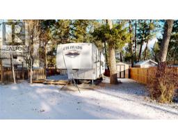 4868 Riverview Drive Unit 133, Edgewater, BC V0A1E0 Photo 3