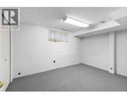 Primary Bedroom - 205 Gerstmar Road Unit 8, Kelowna, BC V1X4A6 Photo 5