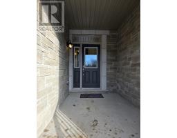 Family room - 19 Inverness Way, Bradford West Gwillimbury, ON L3Z0W4 Photo 3