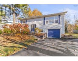 Bath (# pieces 1-6) - 30 Wardour Street, Bedford, NS B4A2H9 Photo 4