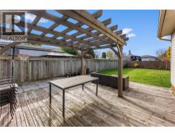 Laundry room - 7321 Dorchester Road, Niagara Falls, ON L2G5V8 Photo 4