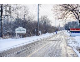 Bathroom - 205 23 Woodlawn Road E, Guelph, ON N1H7G6 Photo 3
