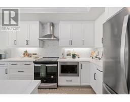 Laundry room - 203 1560 Upper West Avenue, London South, ON N6K0M4 Photo 5