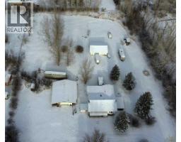 Dining room - Blue Sign 114 145006 Cassils Rd Subdivision, Rural Newell County Of, AB T1R1A0 Photo 3