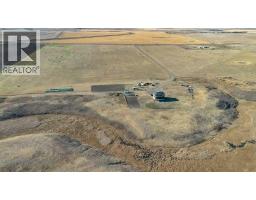 Laundry room - 253019 Range Road 241, Rural Wheatland County, AB T1P0K9 Photo 5