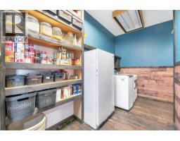 Family room - 253019 Range Road 241, Rural Wheatland County, AB T1P0K9 Photo 3