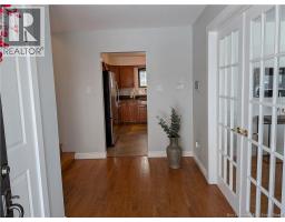 Bath (# pieces 1-6) - 103 Squires Street, Woodstock, NB E7M2S4 Photo 3