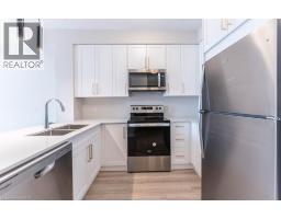 4pc Bathroom - 120 Springvalley Crescent Unit 104, Hamilton, ON L9C0G2 Photo 4