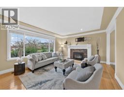 707 Newport Street, Coquitlam, BC V3J3H7 Photo 4