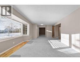 4pc Bathroom - 4913 47 Avenue, Forestburg, AB T0B1N0 Photo 5